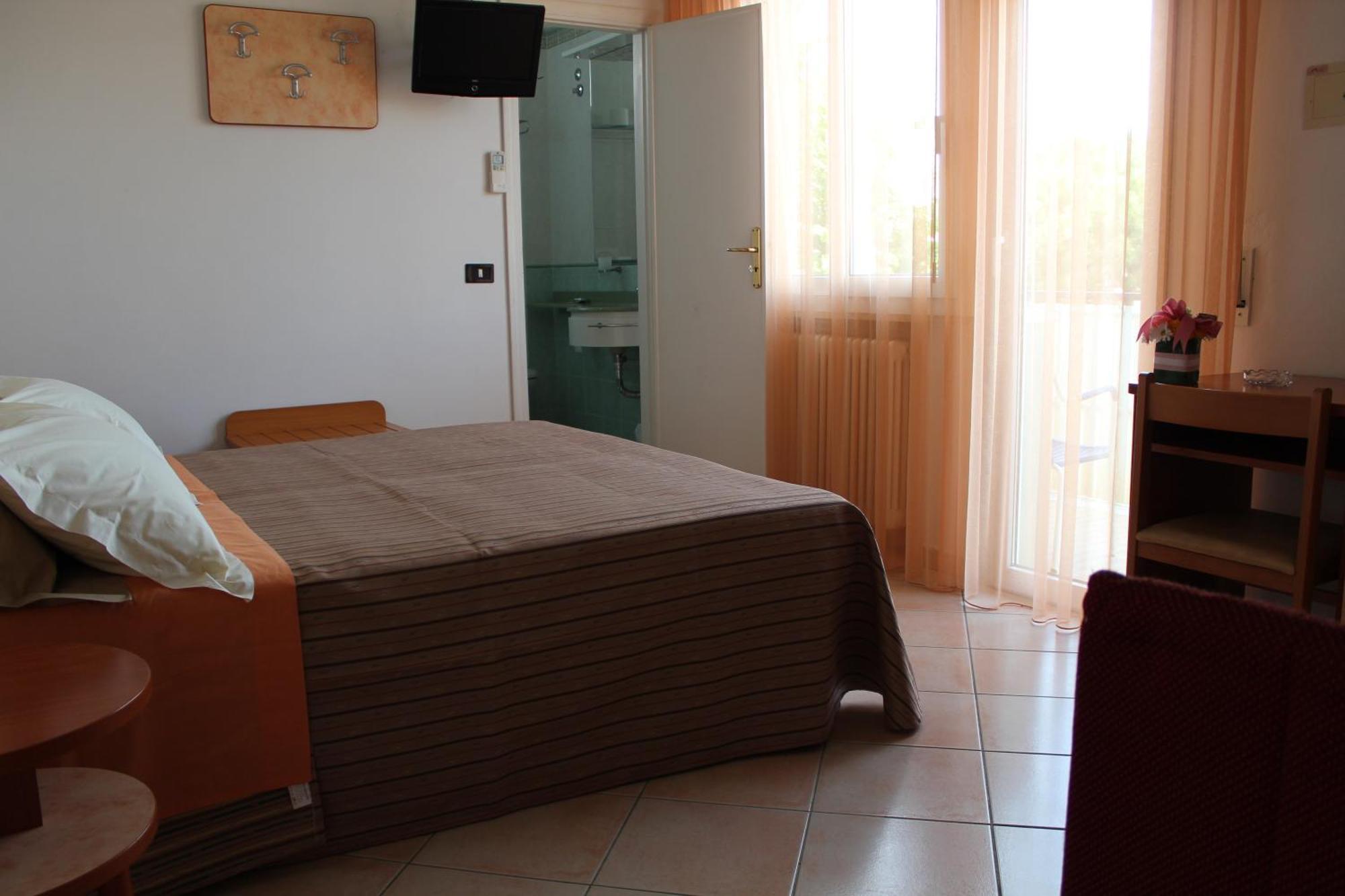 Hotel Verdemare Rimini Room photo